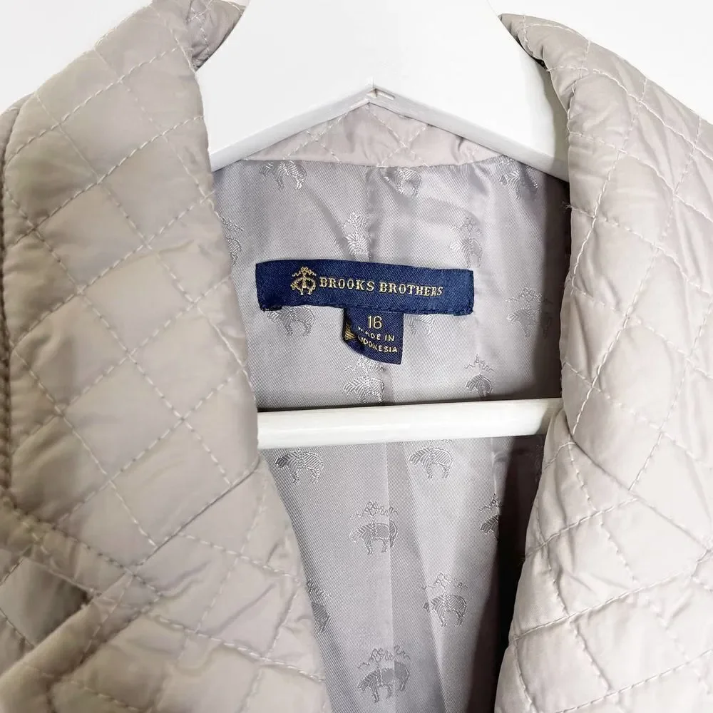 Brooks Brothers Quilted Blazer Style Jacket – Sophistication Meets Modern